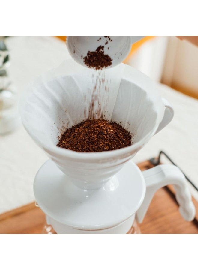 هاريو طقم تقديم قهوة V60 مكون من قطعتين، سعة 600 مل، يشمل قمع تقطير V60-02 وكأس تقديم زجاجي، مصنوع من زجاج البوروسيليكات المقاوم للحرارة، لون رمادي فاتح - Image 3